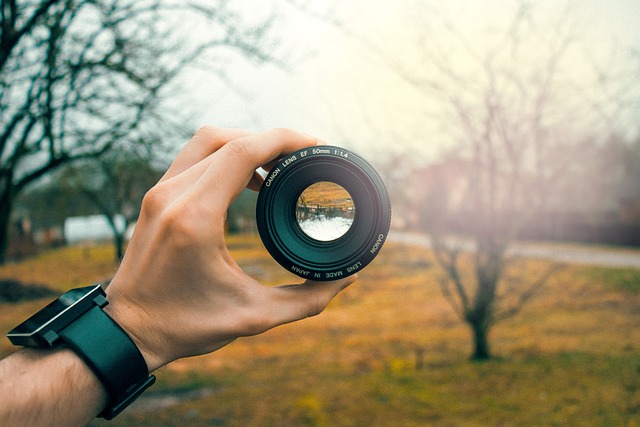 a camera lens focuses on a small part of the entire view. This is necessary in a hyperlocal real estate market. Photo courtesy of Jonas Svidras from Pixabay.